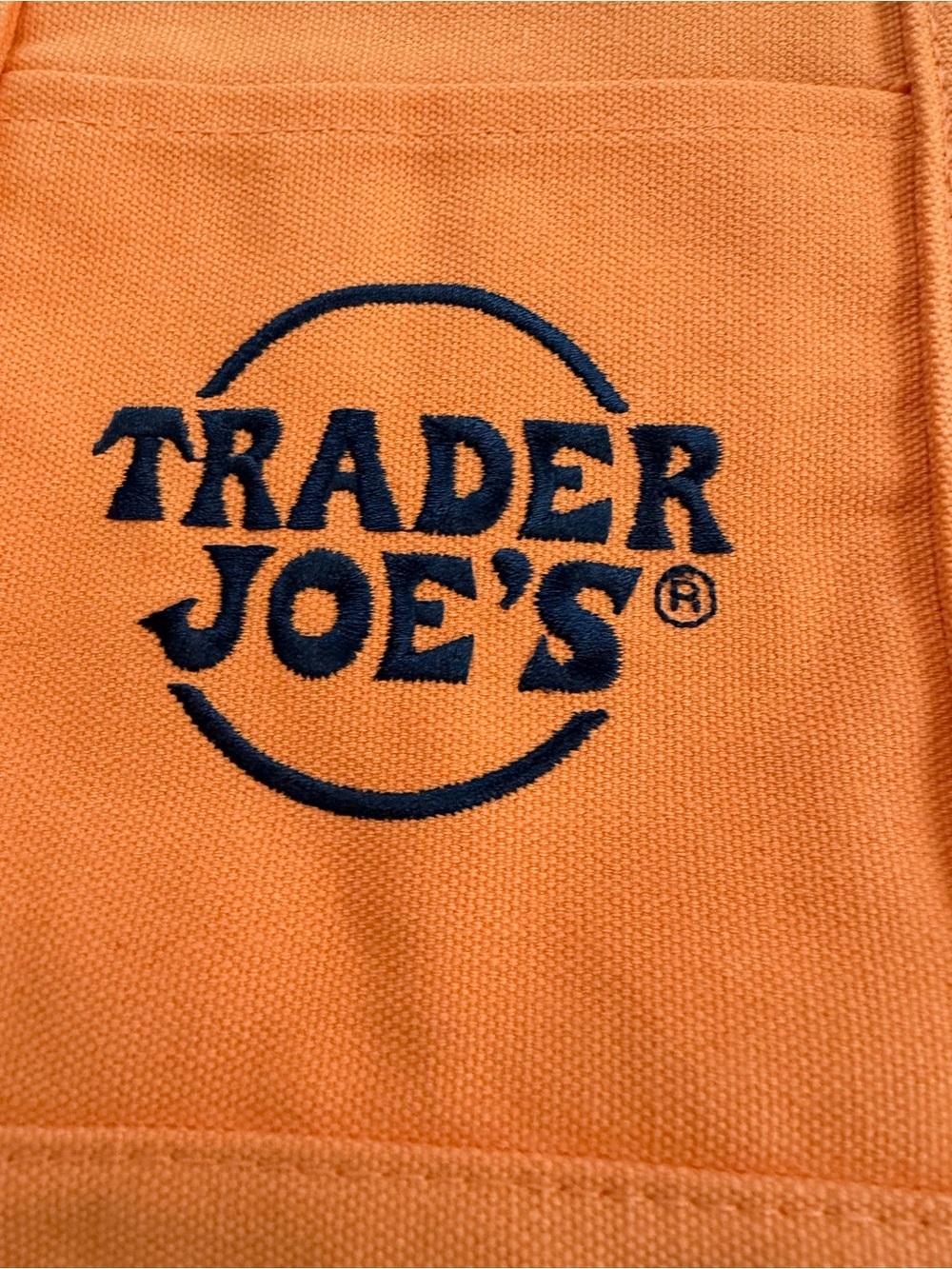 Trader Joe’s Trio: Mini Tote + Daily Facial Sunscreen (50ml) +Facial Scrub (56g) - Picture 8 of 9